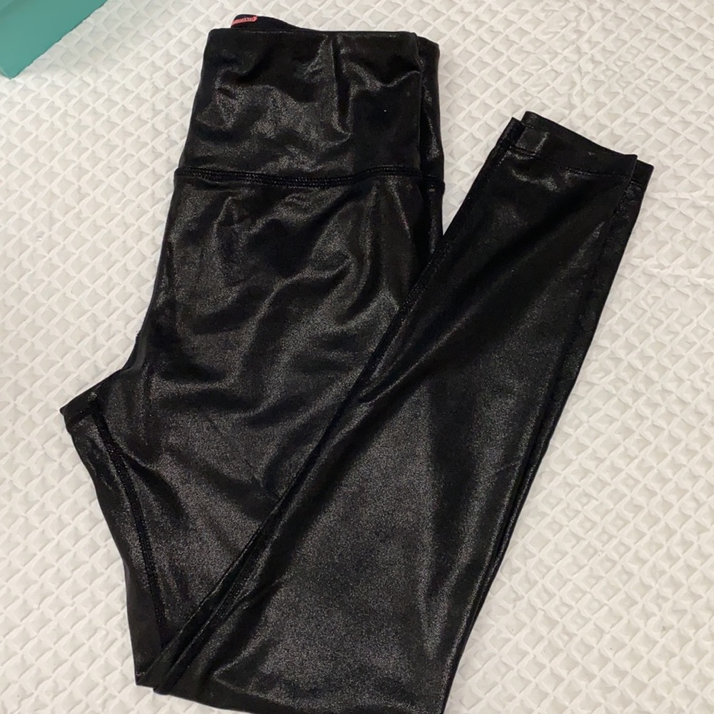 CALVIN KLEIN leggings fit like a glove